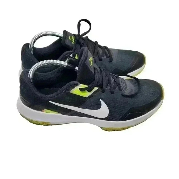 Nike varsity compete tr 3 Black And Green Men's size 8.5 - Picture 1 of 6
